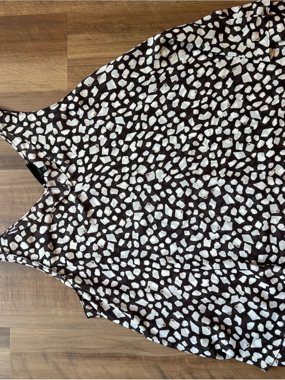 Lane Bryant Black and White Abstract Spot V-Neck Cami